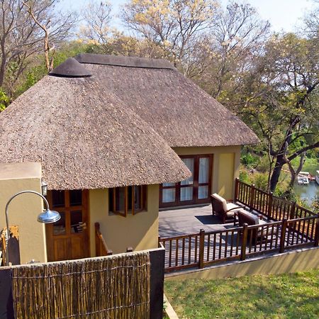 Divava Okavango Resort & Spa Bagani Экстерьер фото