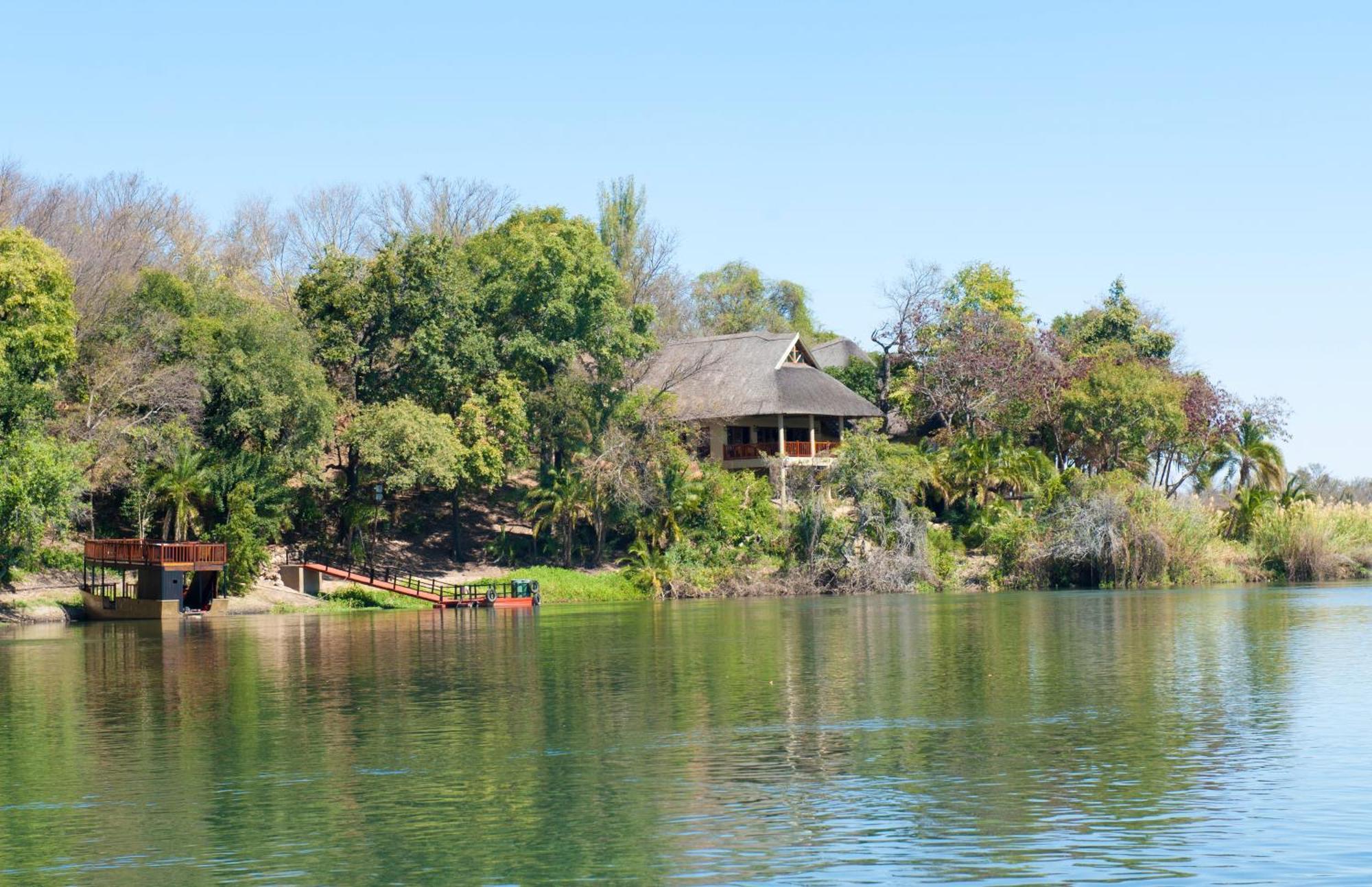 Divava Okavango Resort & Spa Bagani Экстерьер фото